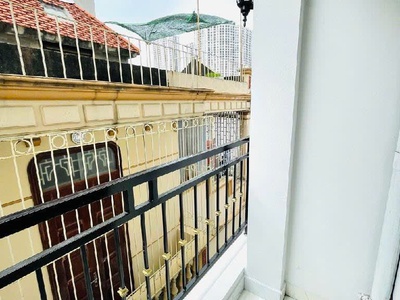 Bán siêu phẩm chdv đường láng, 94m2, lô góc,  thang máy, dòng tiền 1 tỷ/năm,  chỉ 18.8 tỷ 4