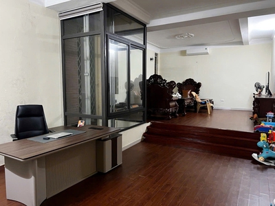 Cần bán 116m2 nhà 5 tầng mặt ngõ 66 Ngọc Lâm. Đường ô tô tránh thông ra Nguyễn Văn Cừ 1