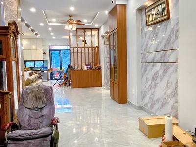 Bán Biệt Thự Mini đẳng cấp Đào Sư Tích Phước Kiển Nhà Bè chỉ nhỉnh 11 tỷ 3