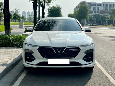 Bán xe Vinfast Lux A2.0 Premium 2022, màu trắng. 0