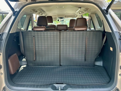 Bán xe Toyota innova Cross 2.0 CVT 2025 màu xám. 12