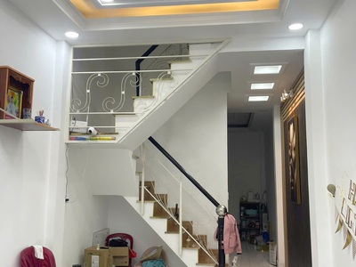 Nhà ngay chợ rạch ông qua q5,1,  5 phút, nguyễn thị tần p2q8 0