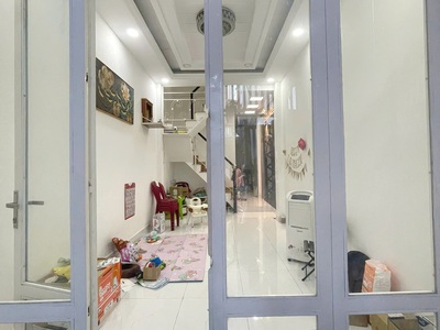 Nhà ngay chợ rạch ông qua q5,1,  5 phút, nguyễn thị tần p2q8 1