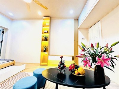 Bán nhà tập thể  công cụ số 1 nguyễn trãi 21/50 -2pn   sổ đỏ chính chủ 0