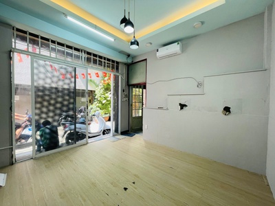 5.58 tỷ- bán nhà 3 tấm hxh sát mt nguyễn đình chính- ngang 7.5mx4.2- vị trí kinh doanh 4