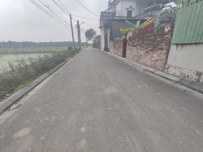 Hiếm    131m đất bìa ô tô tránh rẻ như trong ngõ nhỏ 2