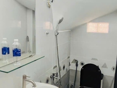 Bán nhà chính chủ - 4 tầng btct - 4pn 5wc - hẻm 4m - phan xích long - p5 phú nhuận - 3.5 x 13 - rất 3