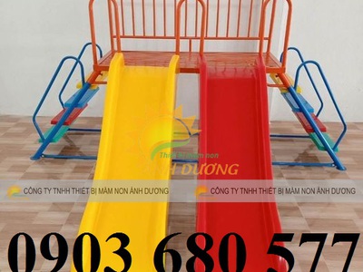 Cầu trượt 2 máng song song cho trẻ em mầm non 0