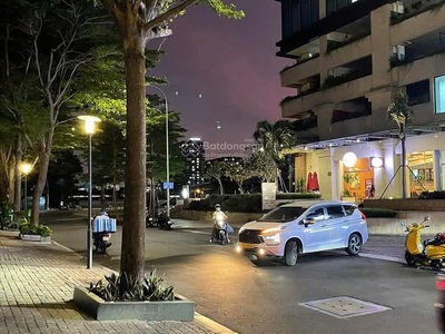 Cho thuê Biệt Thự 18D1 Nguyễn Hữu Cảnh, P22, Bình Thạnh, trệt, 2 lầu, DT 7x20 chỉ 90tr 0