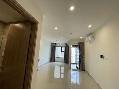 Cần bán căn hộ studio tầng cao, view đẹp vinhomes grand park 2