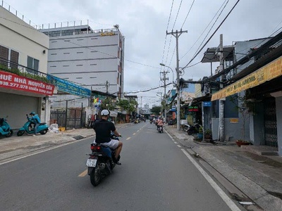 Mặt tiền đường nhựa mai văn vĩnh, quận 7, ngang 5 dài 21 2