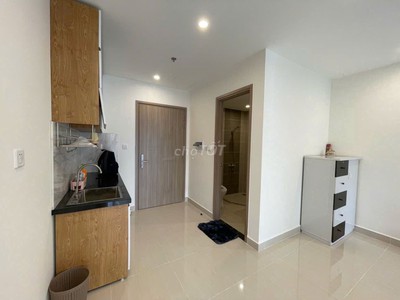 Cần bán căn hộ studio tầng cao, view đẹp vinhomes grand park 1