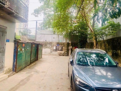 Cho thuê nhà ngõ ô tô tránh phô đại từ 5 tầng, 35m2, 3 ngủ, 3 vệ sinh, 10.5tr ở hộ gia đình 0