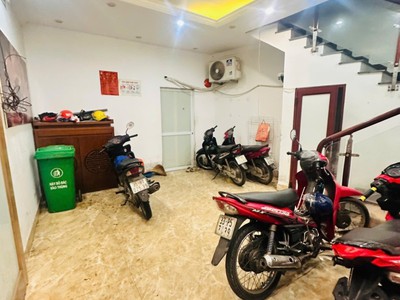 Ccmn 10 phòng trần thái tông, dịch vọng hậu, ngõ thông, sát phố 52m 10.5  tỷ 2
