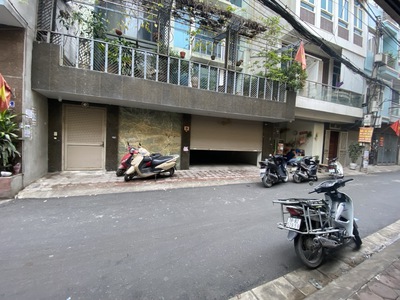 Tòa nhà văn phòng hoa bằng 225m2 x mt10 x 6 tầng  - vỉa hè - thang máy - 2 ô tô tránh  58.5 tỉ 0