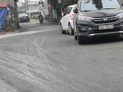 Lô đất vị trí đẹp có nhà cấp 4 tại ngõ 68 nguyễn văn linh thạch bàn ,long biên , hà nội 0