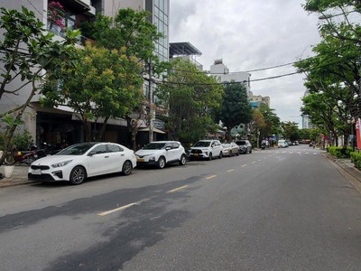 Bán đất MT Đông Giang, đường 10m5 vị trí đẹp KD gần sông đầu cầu Rồng, An Hải Tây, Sơn Trà 9 tỷ 2