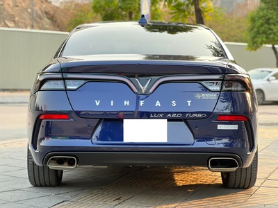 Bán xe Vinfast Lux A2.0 Turbo nâng cao 2022, màu xanh. 1