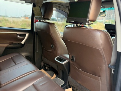 Bán xe Toyota Fortuner 2018 2.7V 4x2 AT xăng, màu đen. 13