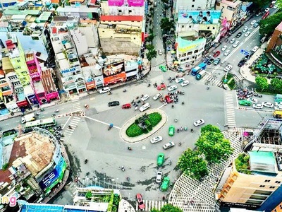 Cần cho thuê vị trí ngay vòng xoay phù đổng siêu đẹp 1