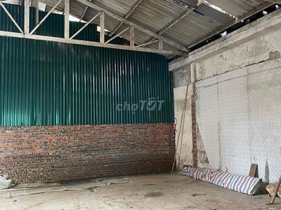 Cho thuê 220m2 nhà xưởng ở tứ liên, tây hồ, hà nội. 0