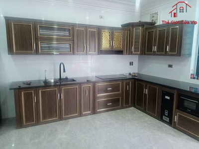 Tủ bếp nhôm kính giả gỗ giá bao nhiêu​ 0