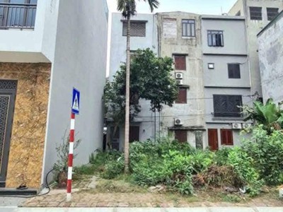 Cần bán gấp lô 76.25 đường nhánh Nguyễn Văn Linh kđt Vạn Phúc 3