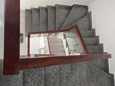Bán Nhà 2.5 Tầng Moong Y Tế Hà Lầm. DT:83m2,MT:4.5m Oto Đỗ Cửa 5