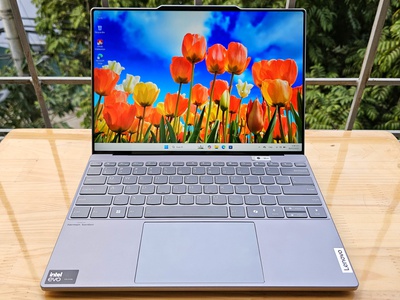 Lenovo Thinkbook X Ai  Ultra 9-185h. 32/1T. 2,8k. 120hz. 100sRGB. touch. 500nit 0