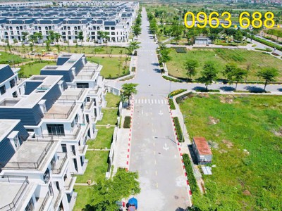 Bt hud mê linh đông nam,323m,đầu tư 22 tỷ, 1/3 vin đan phượng 3