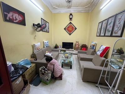 Bán nhà mặt ngõ thông võ thị sáu - 33m2 x 3t  mt 5.6m - 6.1 tỷ - ô tô dừng đỗ ngày đêm 1