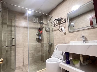Mặt ngõ hoàng quốc việt, ô tô, kinh doanh, gần phố, giá đầu tư, 53m 3t 2