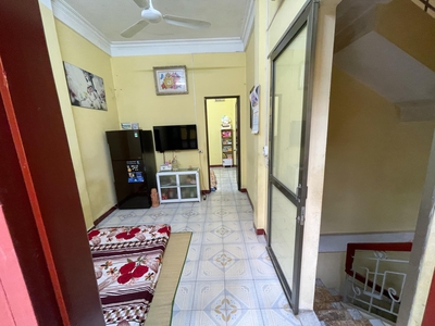 Bán nhà mặt ngõ thông võ thị sáu - 33m2 x 3t  mt 5.6m - 6.1 tỷ - ô tô dừng đỗ ngày đêm 2