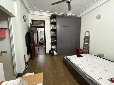 Bán gấp nhà định công hạ - 53m2 x 4t - mt 4m - 4.95 tỷ - ô tô dừng đỗ ngày đêm 24/7 4