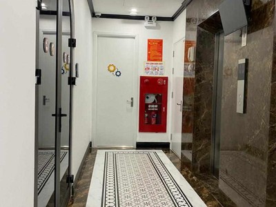 Bán tòa nhà văn phòng phố dịch vọng hậu - 191m2 - 8 tầng- 3 mặt tiền - chỉ 150 tỷ 3