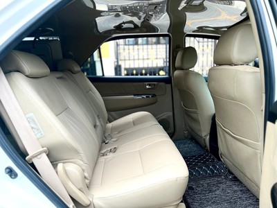 Bán xe Toyota Fortuner TRD 2016, số tự động, máy xăng 2.7V, màu trắng. 12