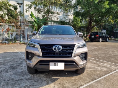 Bán xe Toyota Fortuner 2023 2.4G 4x2 MT dầu, màu đồng. 0
