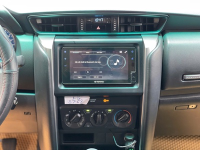 Bán xe Toyota Fortuner 2023 2.4G 4x2 MT dầu, màu đồng. 11