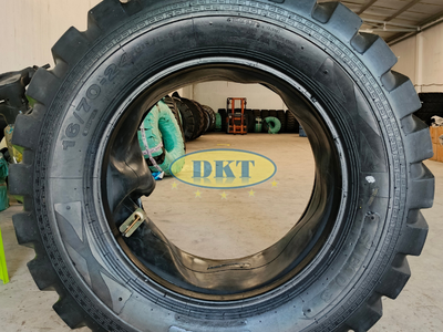 Lốp 16/70-24 18PR SIBA - Lốp xúc lật 2