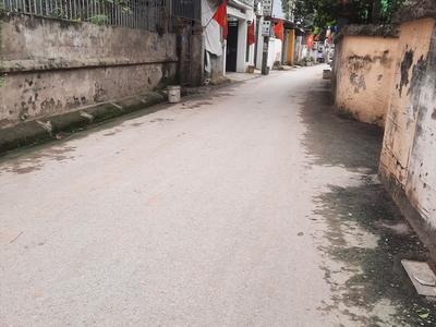 Đất hiếm đẹp Lạc Long Quân 50m2 mặt tiền 4m nhỉnh 6 tỷ ngõ thoáng 0