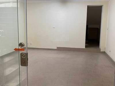 Cho thuê nhà ngõ 88 phố Trung Kính, Dt 80m2 x 4 tầng, mặt tiền 5m, ngõ rộng xe tải đi vào 3