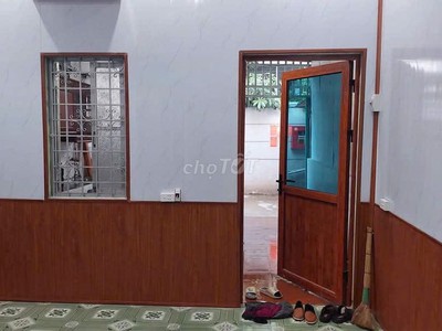 Chính chủ cho thuê nhà riêng cấp 4 có gác xép tại âu cơ, tây hồ. giá 6tr có thương lượng 2