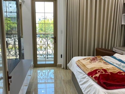 Cần bán nhanh căn shophouse regal pavillon 5 tầng- thang máy đường hóa sơn 10, hải châu, dòng tiền 2