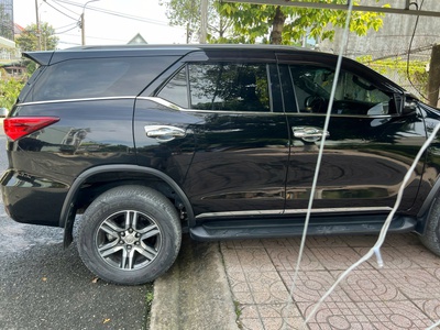 Toyota Fortuner 2021 2.4AT 4x2 - 45000 km-930 triệu 3