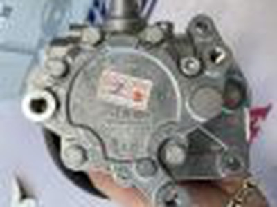 Bơm trợ lực lái Mercedes GL450,GL550 W164-A0054662201 0