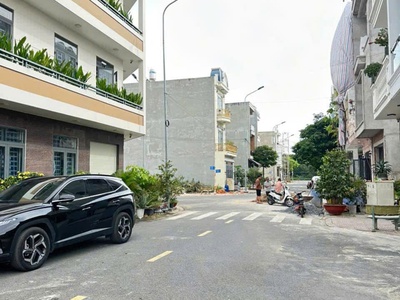 Ngộp Bank Cần Bán Gấp Đất Mặt Tiền 4x15 Gần Vincom Dĩ An 2