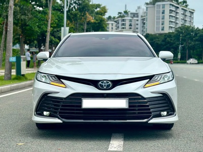Bán xe Toyota Camry 2.5Q 2022, màu trắng. 0