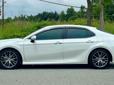 Bán xe Toyota Camry 2.5Q 2022, màu trắng. 2