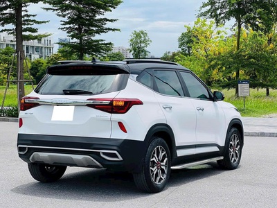 Bán xe Kia Seltos 2022 1.6 Premium, màu trắng. 2