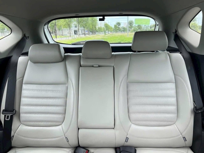 Bán xe Kia Seltos 2022 1.6 Premium, màu trắng. 9